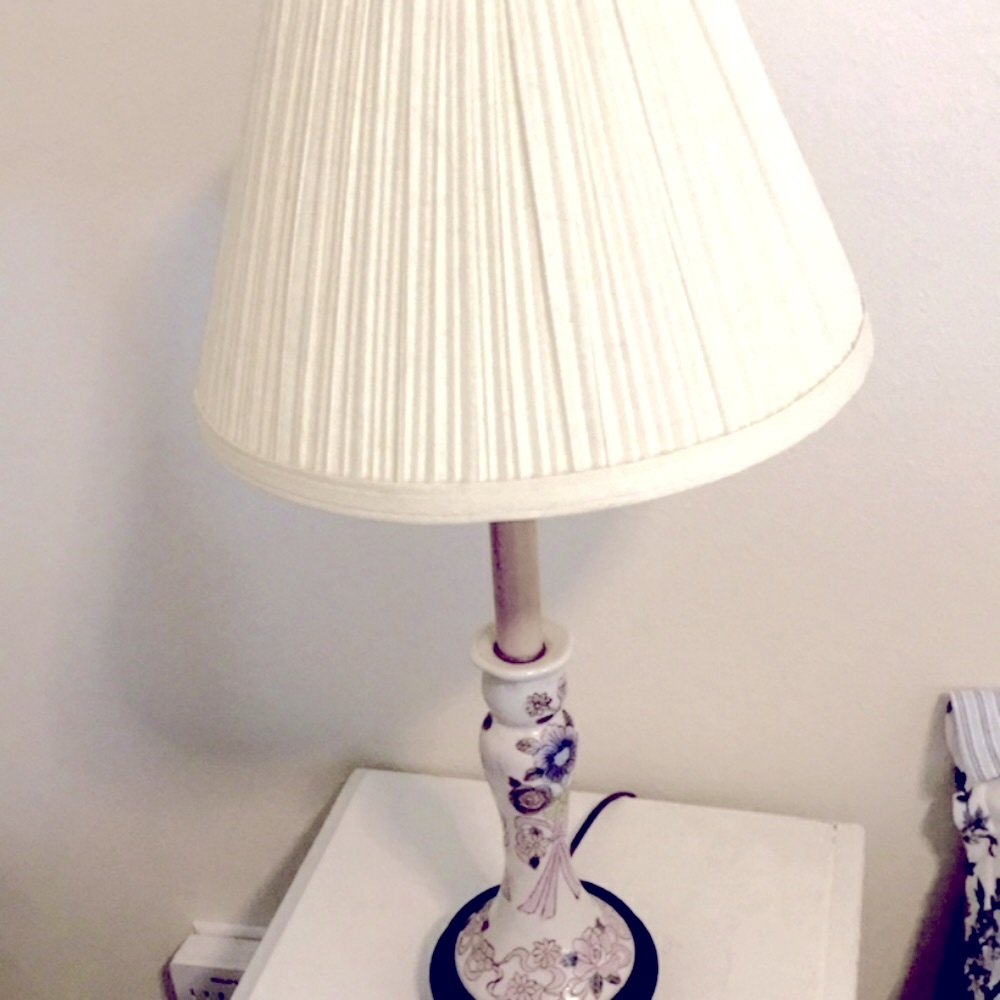 Cottage-core Farmhouse Vintage w/Bow Floral Lamp Final Sale
